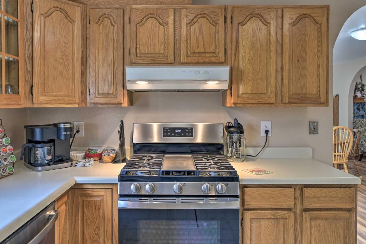 Вилла Pet Friendly Anchorage Retreat With Deck And Yard Экстерьер фото