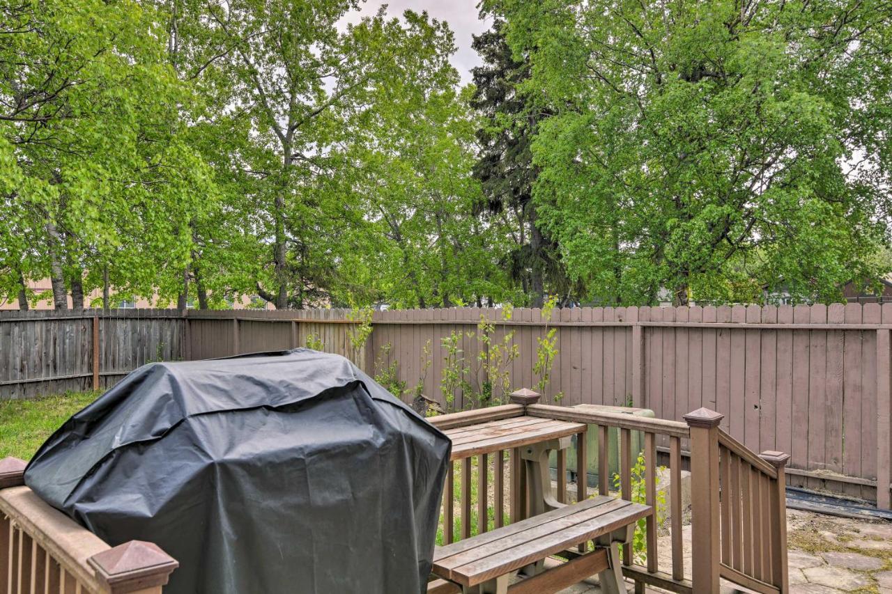 Вилла Pet Friendly Anchorage Retreat With Deck And Yard Экстерьер фото
